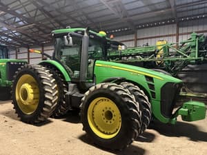 2010 John Deere 8320R Image