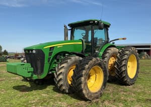 2010 John Deere 8320R Image
