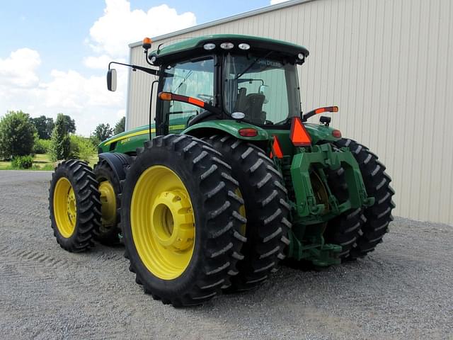 Image of John Deere 8320R equipment image 3