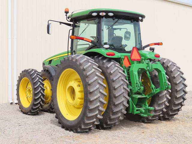Image of John Deere 8320R equipment image 2