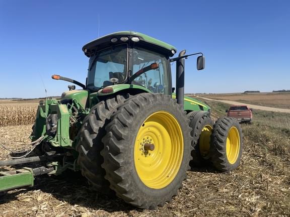 Image of John Deere 8320R equipment image 3