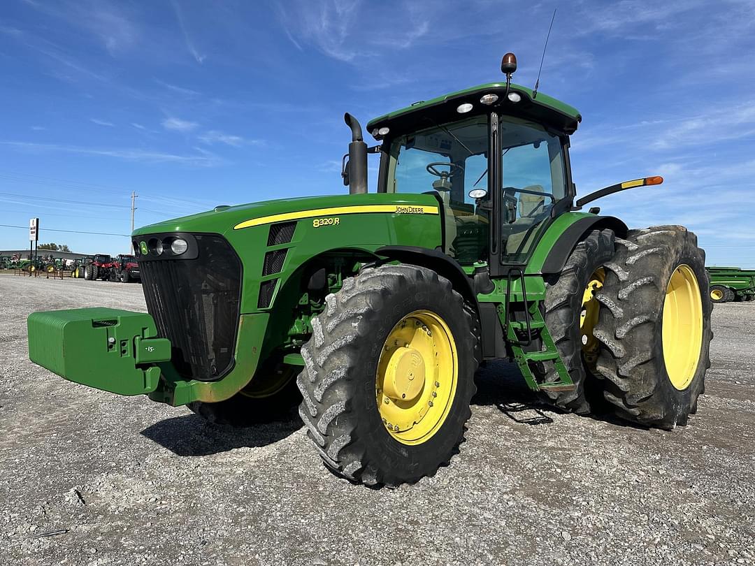 Image of John Deere 8320R Primary image