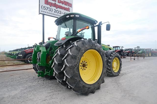 Image of John Deere 8320R equipment image 4