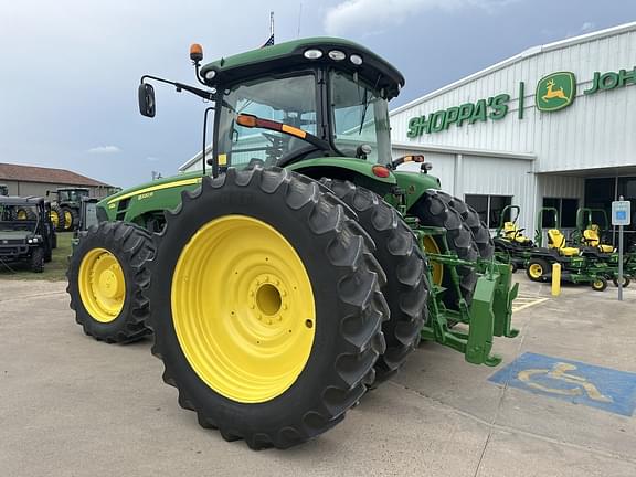 Image of John Deere 8320R equipment image 4