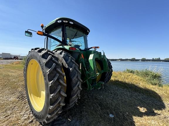 Image of John Deere 8320R equipment image 3