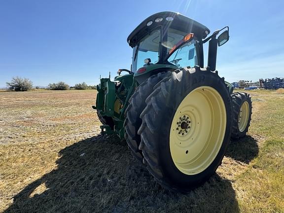 Image of John Deere 8320R equipment image 3