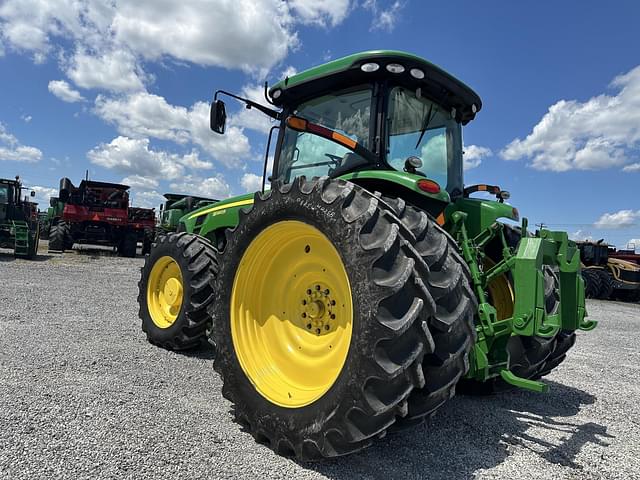 Image of John Deere 8320R equipment image 4