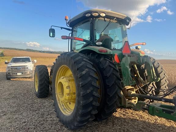 Image of John Deere 8320R equipment image 3