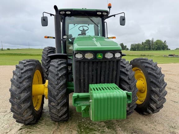 Image of John Deere 8320R equipment image 2