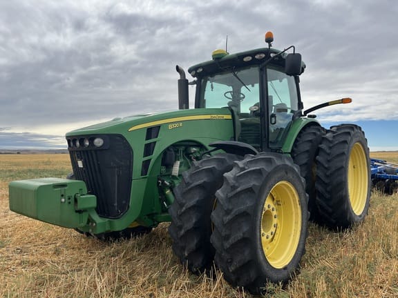 Main image John Deere 8320R