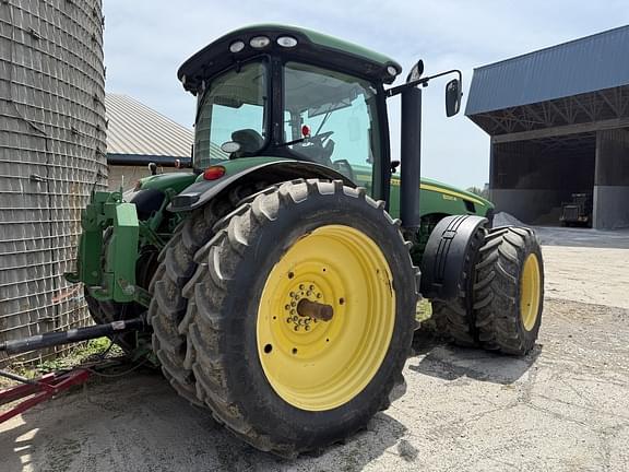 Image of John Deere 8320R equipment image 2