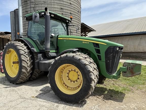 Image of John Deere 8320R Primary image