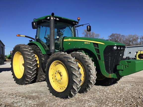 Image of John Deere 8320R Primary image