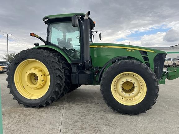 Image of John Deere 8320R equipment image 3