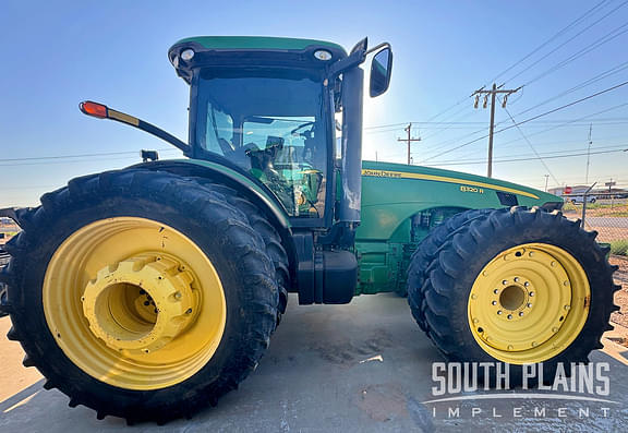 Image of John Deere 8320R equipment image 1