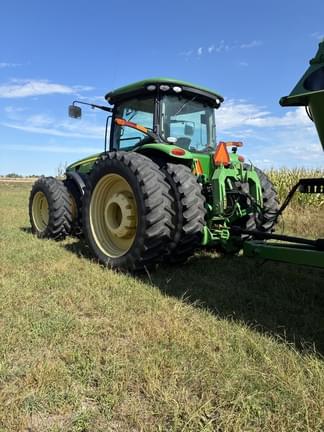 Image of John Deere 8320R equipment image 1