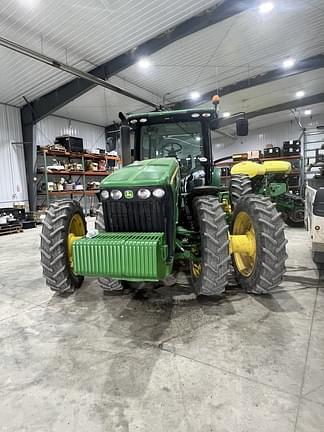 Image of John Deere 8320R equipment image 4