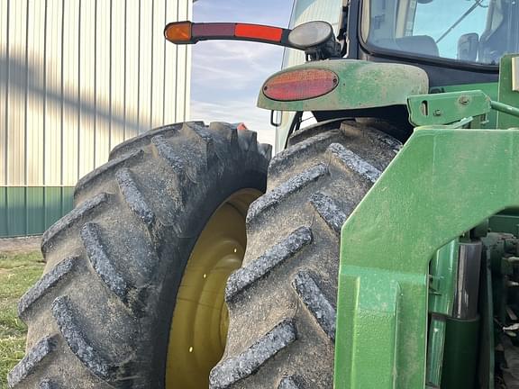 Image of John Deere 8320R equipment image 2