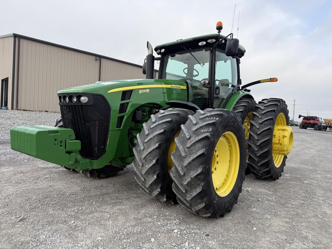 Image of John Deere 8320R Primary image