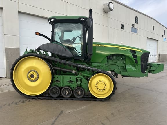 Image of John Deere 8320RT equipment image 1