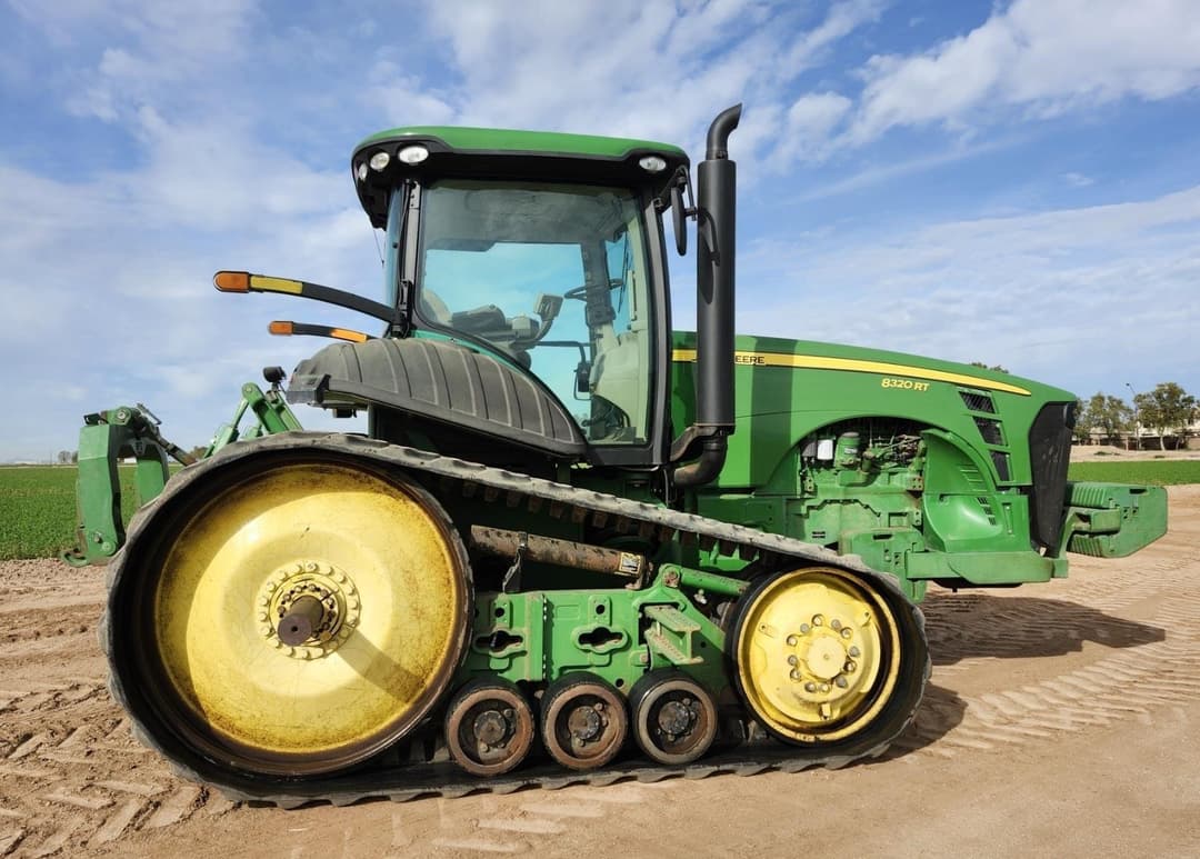 Image of John Deere 8320RT Primary image