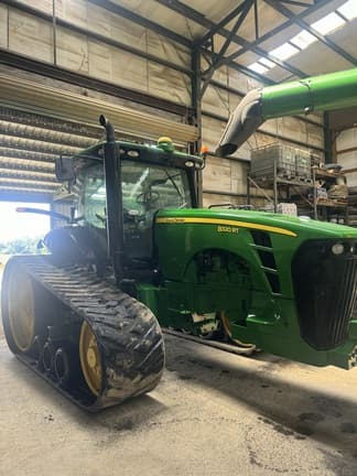 Image of John Deere 8320RT equipment image 1