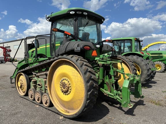 Image of John Deere 8320RT equipment image 1