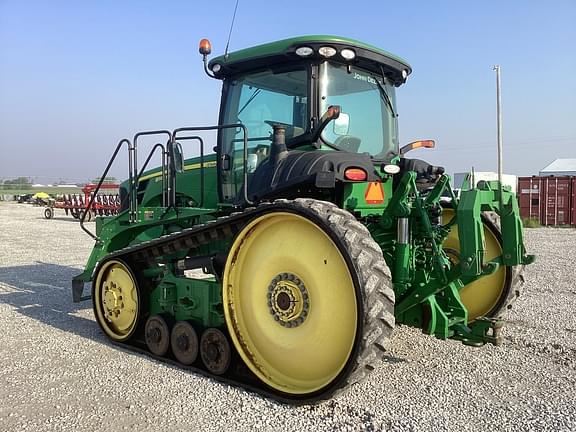 Image of John Deere 8320RT equipment image 3