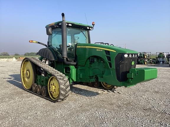 Image of John Deere 8320RT equipment image 2