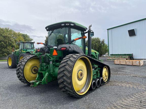Image of John Deere 8320RT equipment image 4