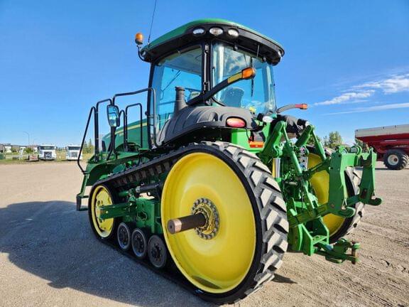 Image of John Deere 8320RT equipment image 3