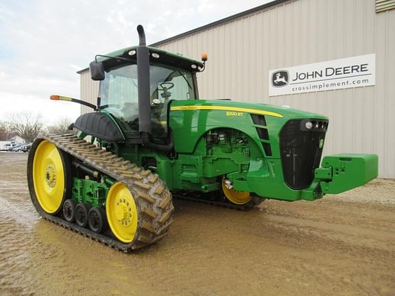 Image of John Deere 8320RT equipment image 3