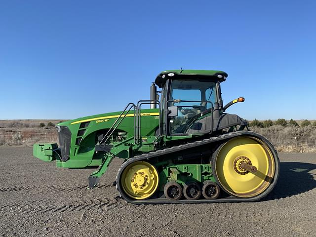 Image of John Deere 8320RT equipment image 3