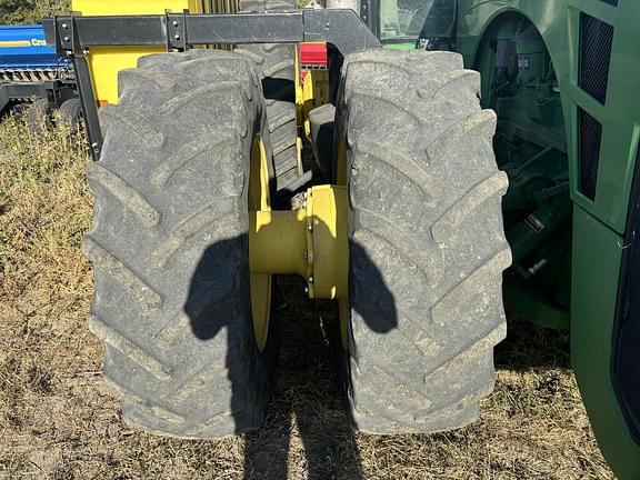 Image of John Deere 8345R equipment image 3