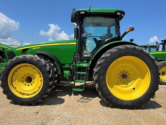 Image of John Deere 8345R equipment image 1