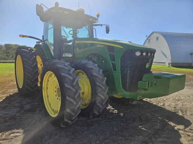 Image of John Deere 8345R equipment image 2