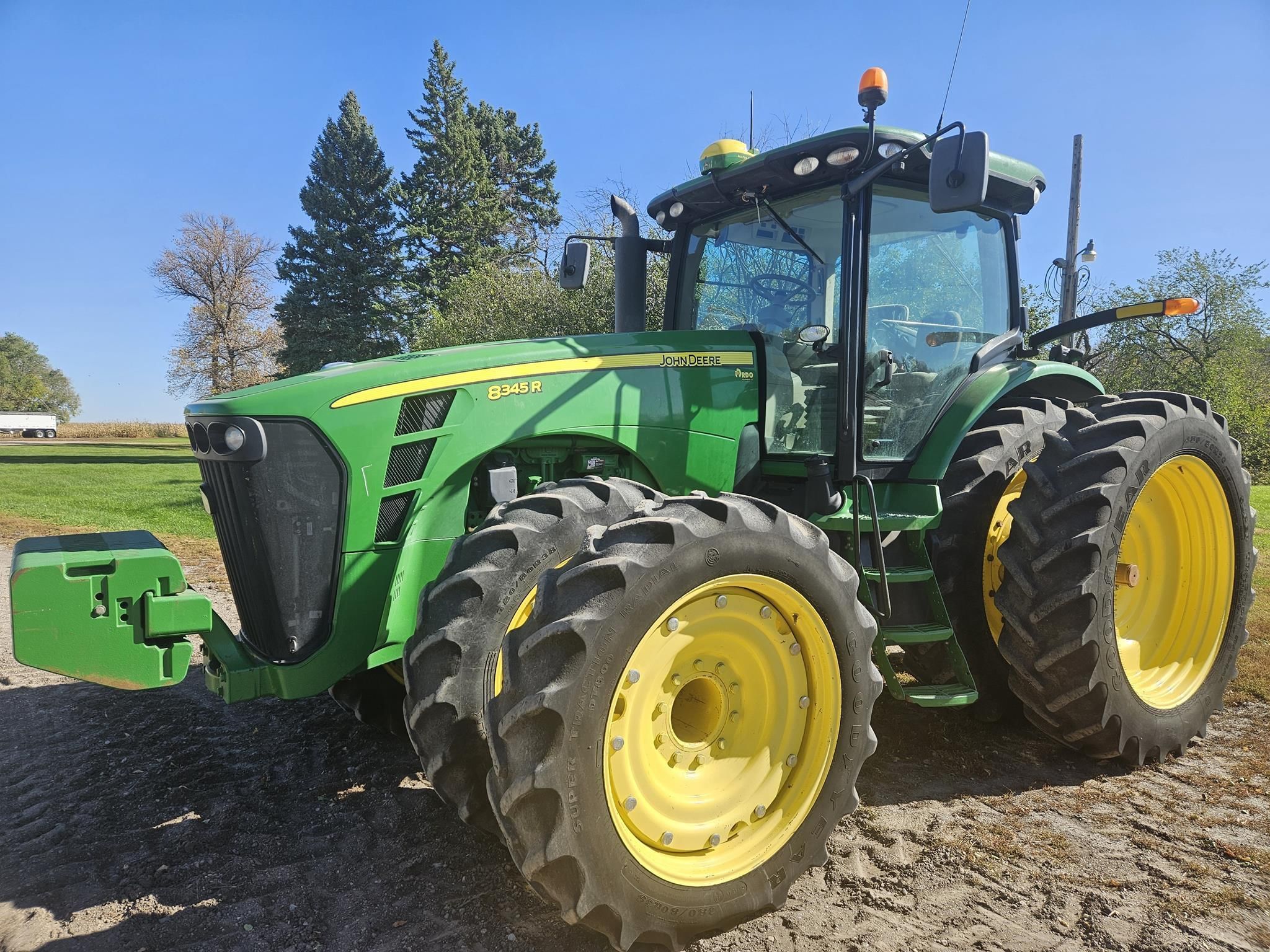 2010 John Deere 8345R Equipment Image0
