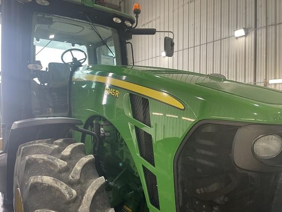 Image of John Deere 8345R equipment image 4