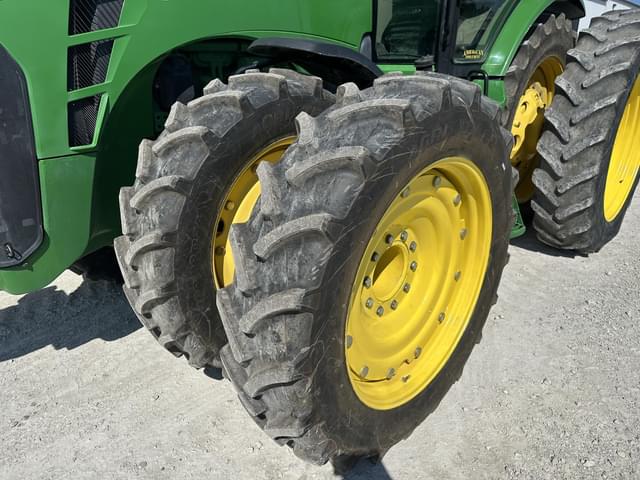 Image of John Deere 8345R equipment image 2