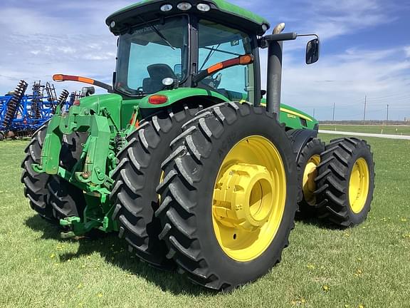 Image of John Deere 8345R equipment image 2