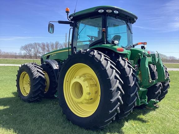 Image of John Deere 8345R equipment image 3