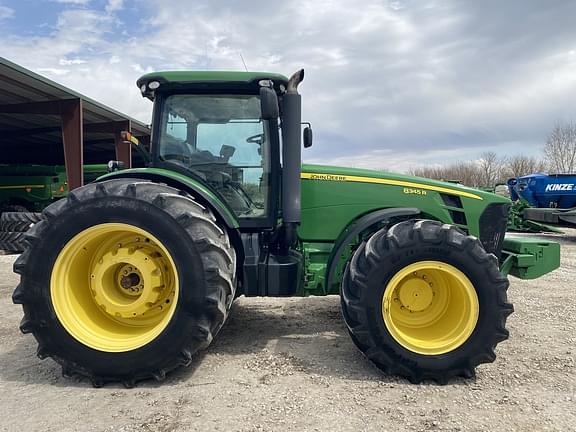 Image of John Deere 8345R equipment image 3