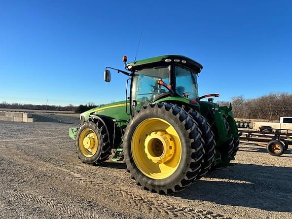 Image of John Deere 8345R equipment image 1