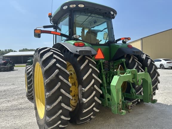 Image of John Deere 8345R equipment image 4
