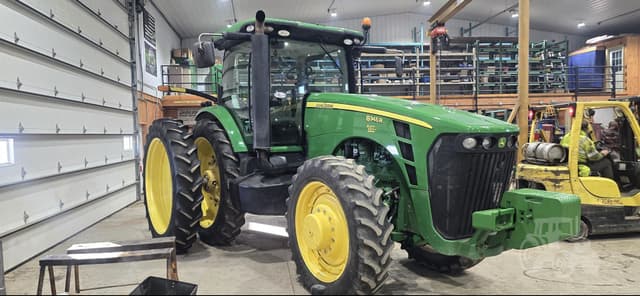 Image of John Deere 8345R equipment image 2