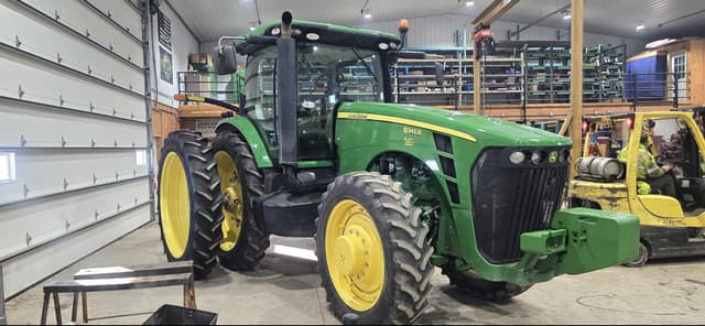 Image of John Deere 8345R equipment image 2