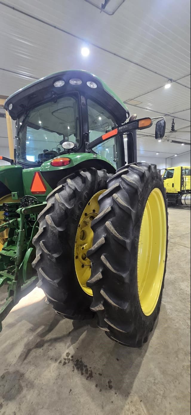 Image of John Deere 8345R equipment image 3