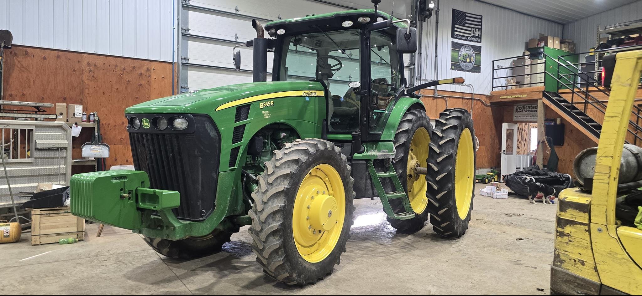 2010 John Deere 8345R Equipment Image0