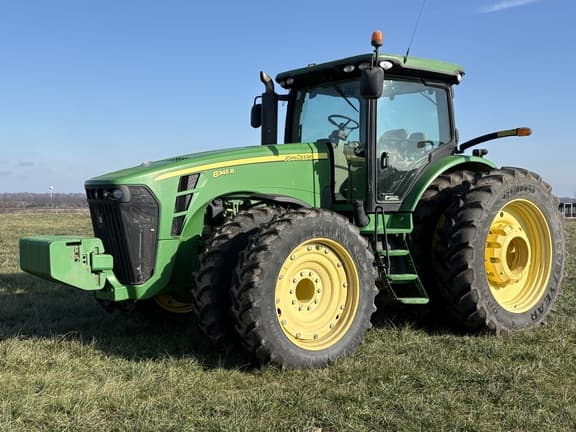 Image of John Deere 8345R equipment image 4