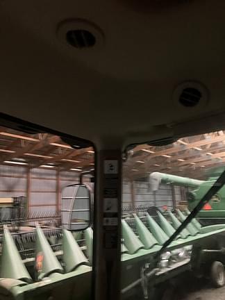 Image of John Deere 8345R equipment image 3